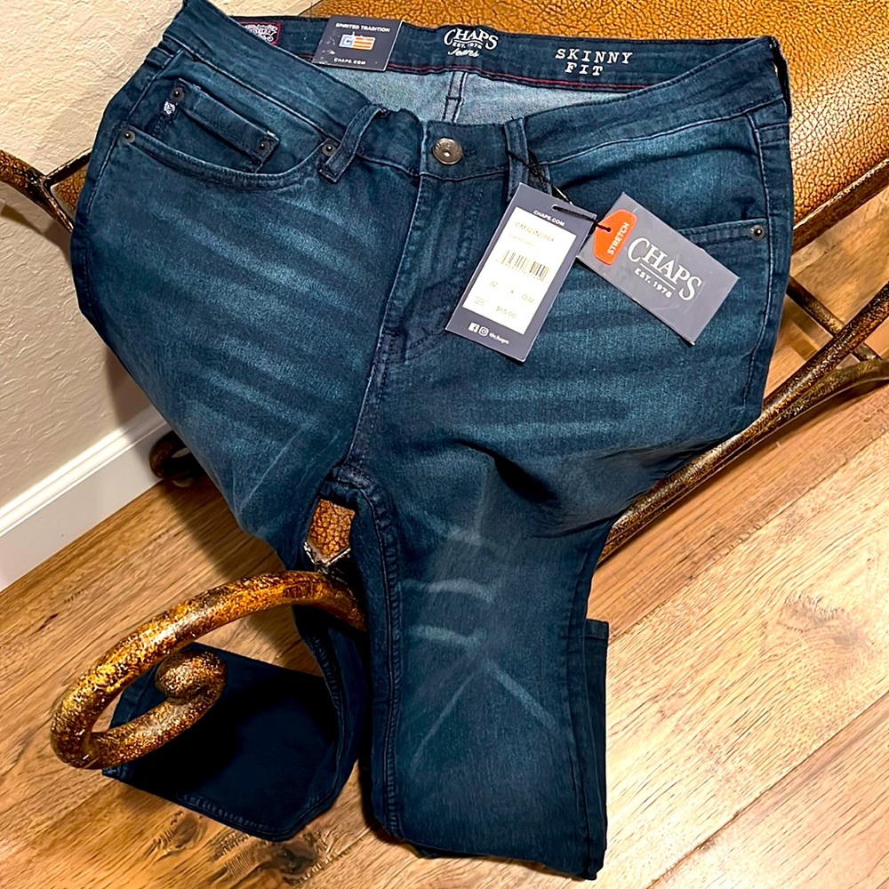 Brand New Chaps Skinny Fit Freedom Stretch Ultimate Comfort Stone Washed Jeans!